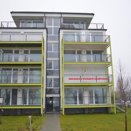 Siofok Ezuestpart Granada 2 Koezvetlen Vizparti Apartman 아파트 외부 사진