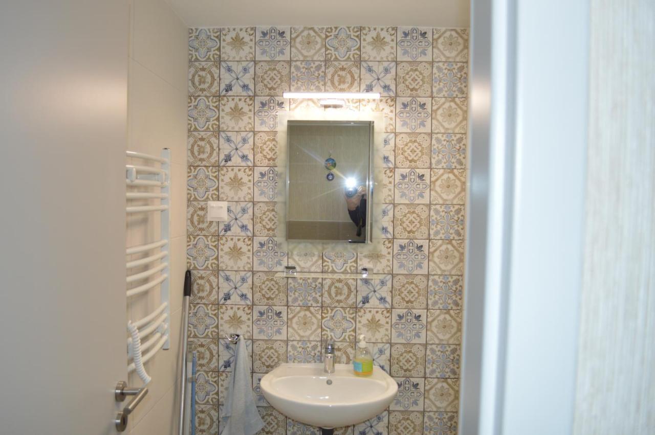 Siofok Ezuestpart Granada 2 Koezvetlen Vizparti Apartman 아파트 외부 사진