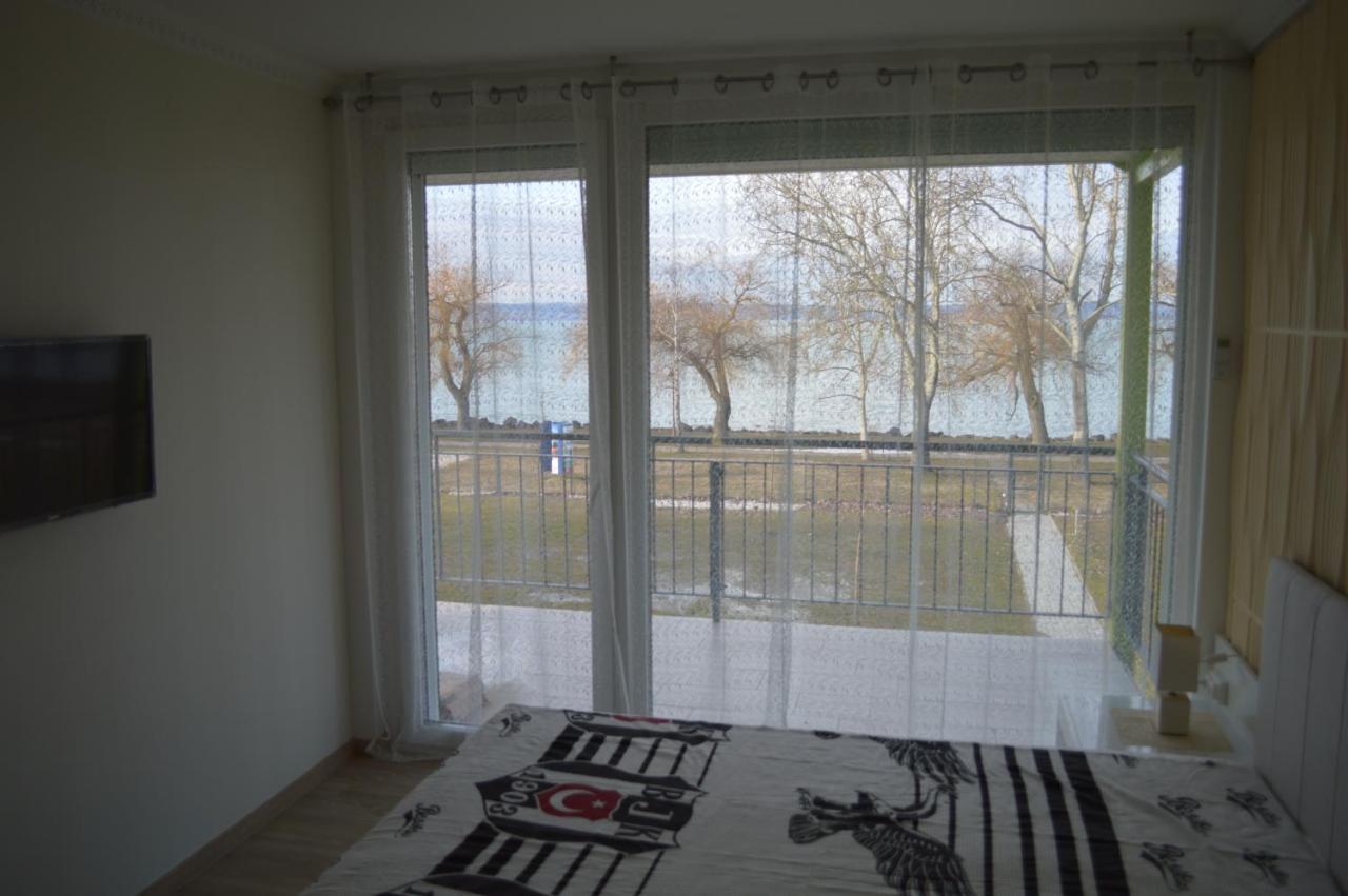 Siofok Ezuestpart Granada 2 Koezvetlen Vizparti Apartman 아파트 외부 사진